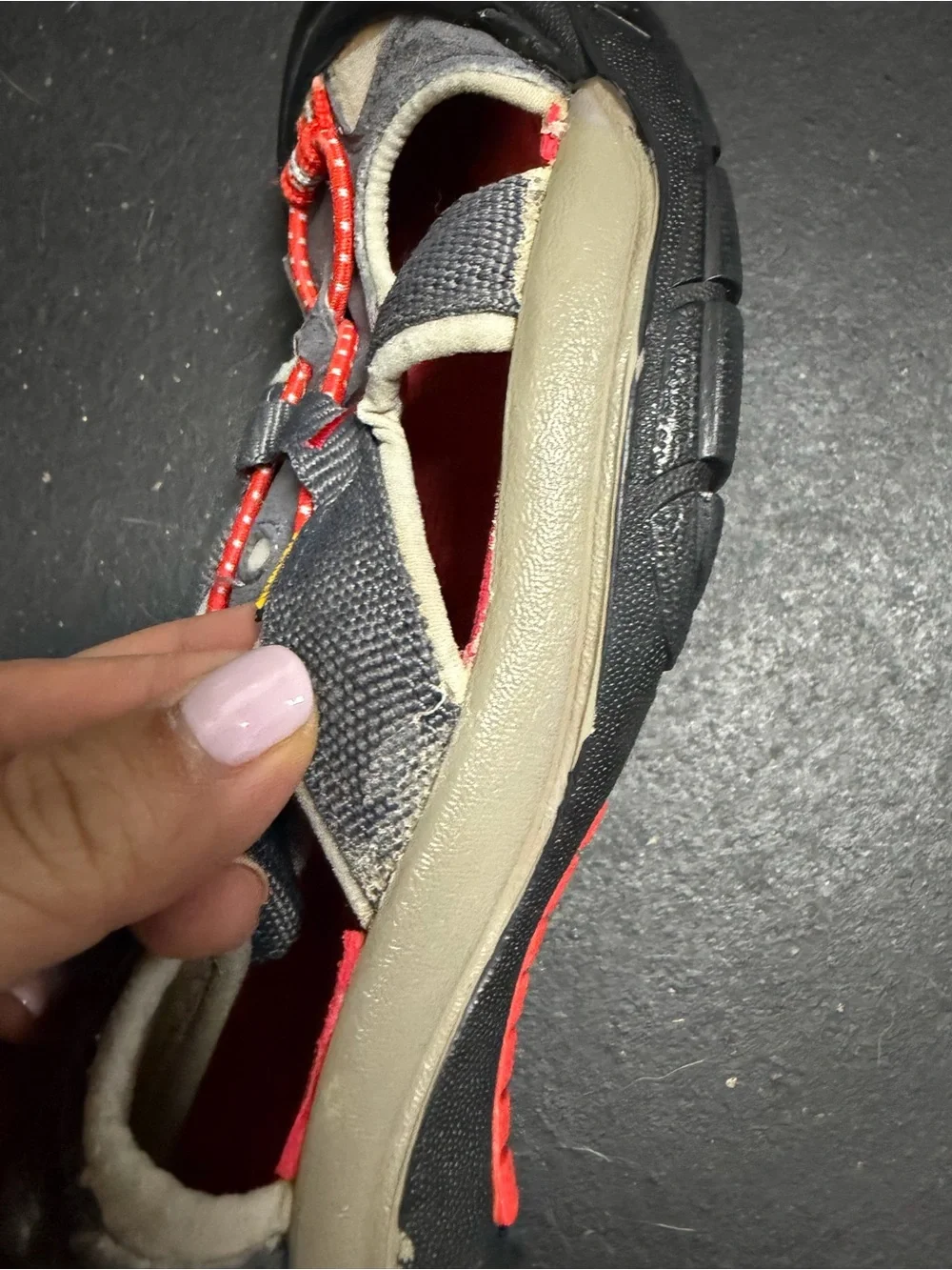 Keen water shoes size 5 kids